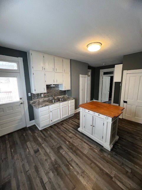 Building Photo - 226 E High St