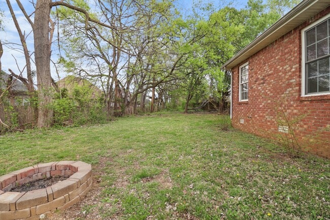 Building Photo - 1241 Gatsby Ct