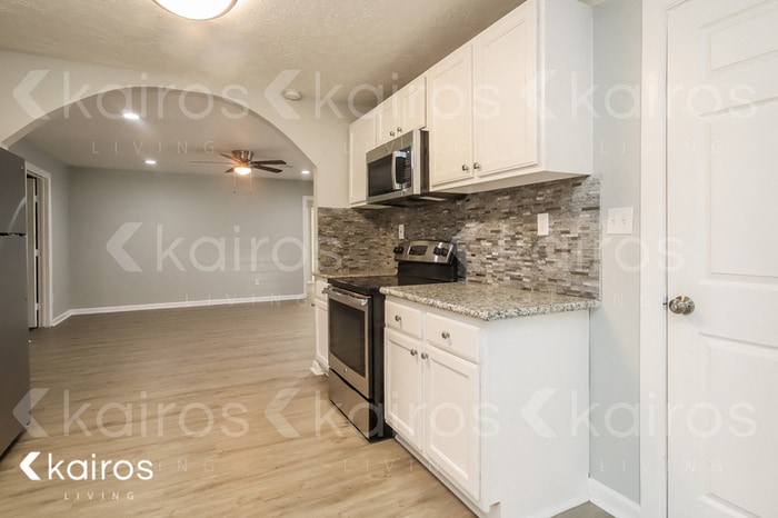 Building Photo - 7214 Cardinal Cir