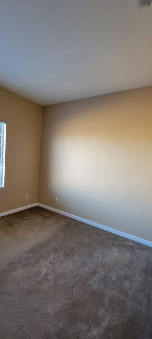 Building Photo - Updated 2 Bed, 2 Bath 2-Story Condo with Garage