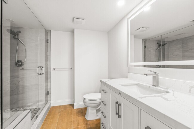 Building Photo - 4200 N Ocean Dr