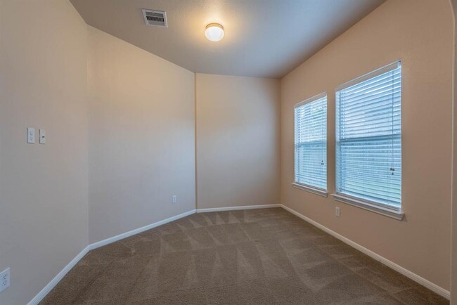 Building Photo - 24218 Courtland Oaks St
