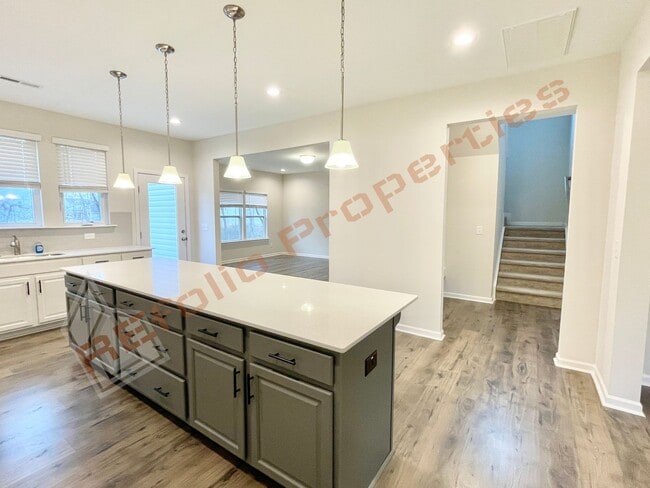 Building Photo - Gorgeous 4 Bedroom, 2.5 Bath House with Office + Loft in Arlington Meadows, Fuquay Varina, April 7!