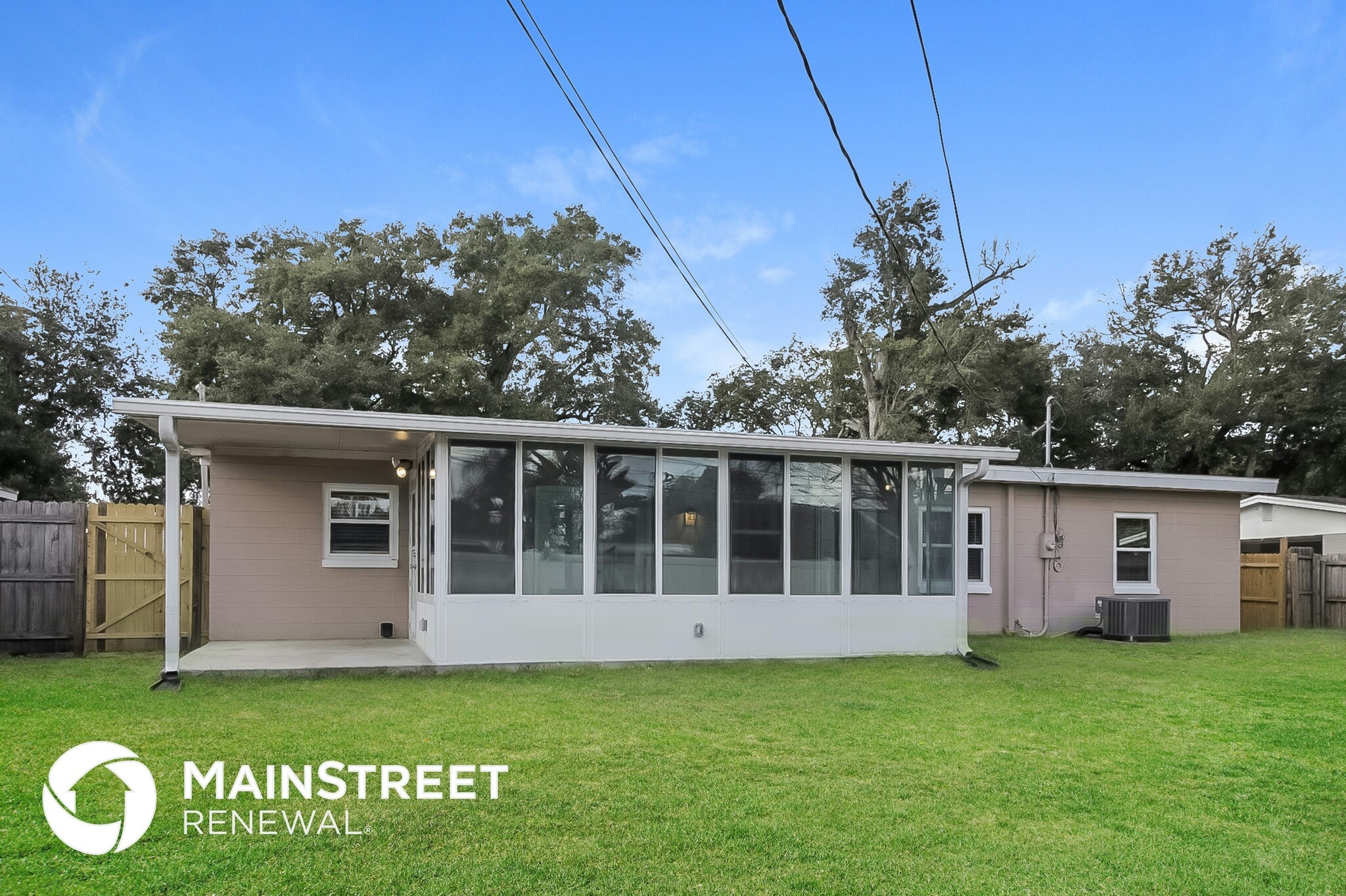 Building Photo - 3019 Hidalgo Dr