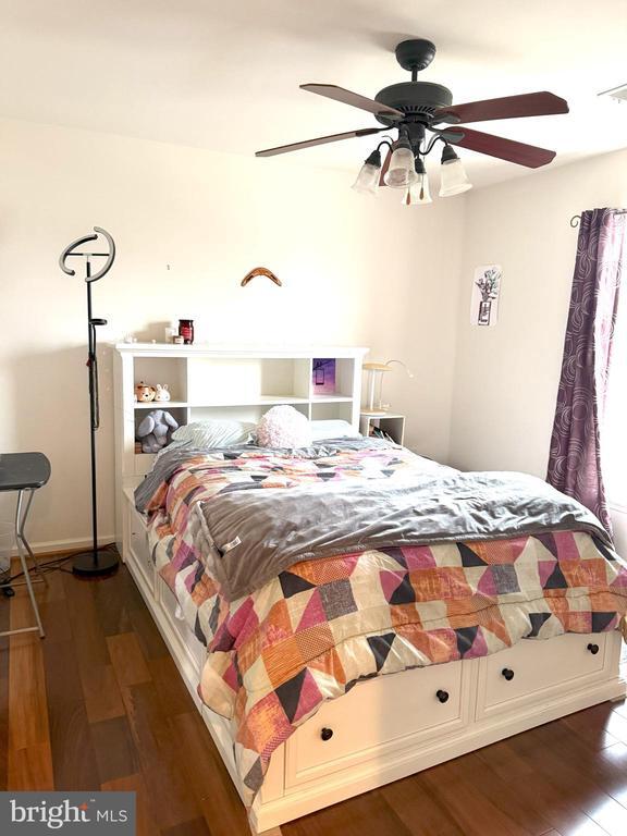 Building Photo - 18416 Beechnut Way