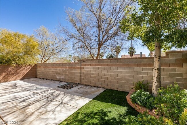 Building Photo - 936 Midpride St