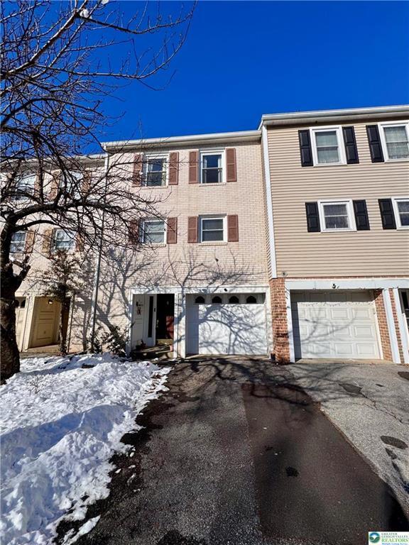 Building Photo - 8315 Countryside Ln