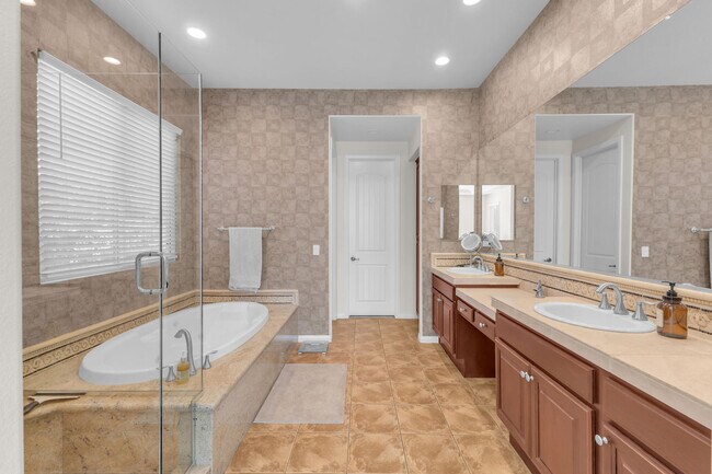 Building Photo - 81715 Charismatic Way