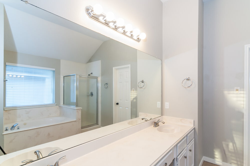 Building Photo - 18930 Forest Trace Dr