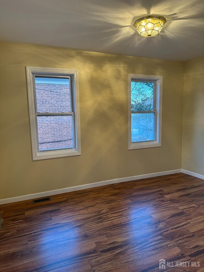 Building Photo - 16 Northside Ave