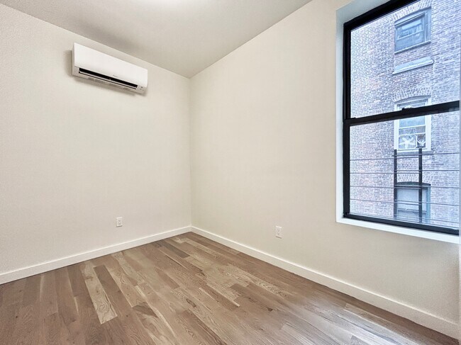 Building Photo - 524 W 134th St