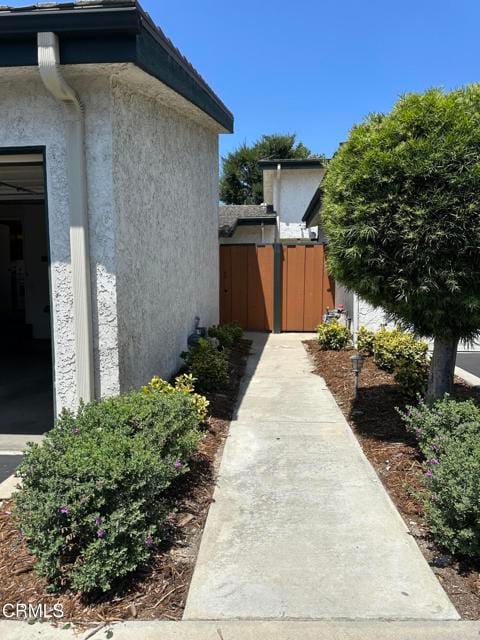 Building Photo - 1032 Royal Oaks Dr