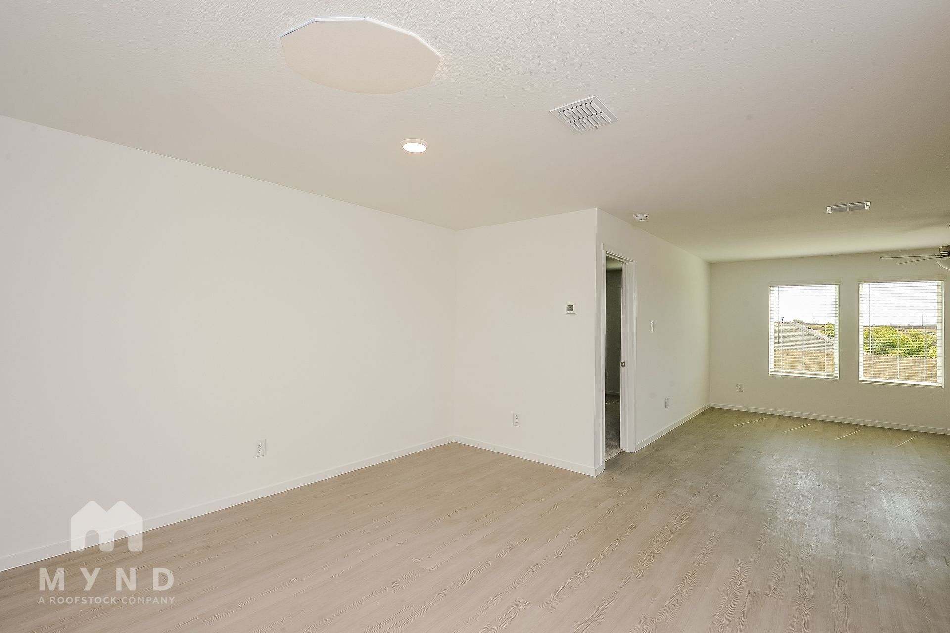 Building Photo - 2745 Mistwood Dr