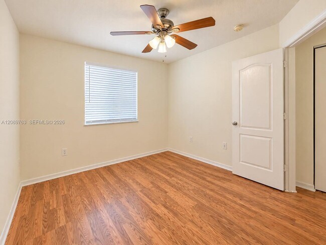 Building Photo - 130 SW 109th Ave