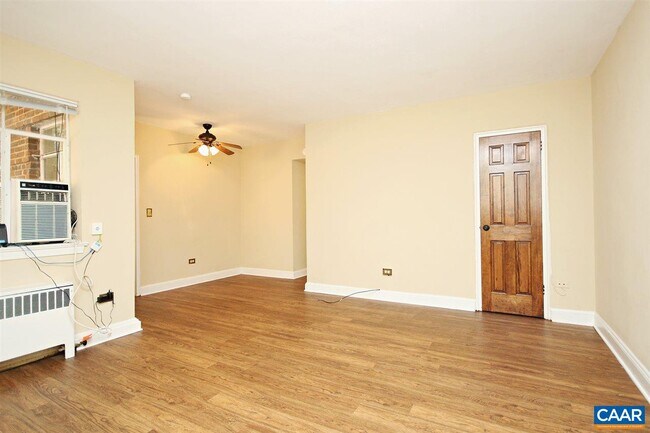 Building Photo - 32 University Cir