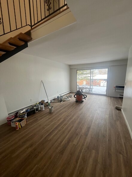 Building Photo - 14 Alpine Dr