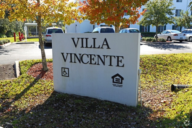 Signage - Villa Vincente