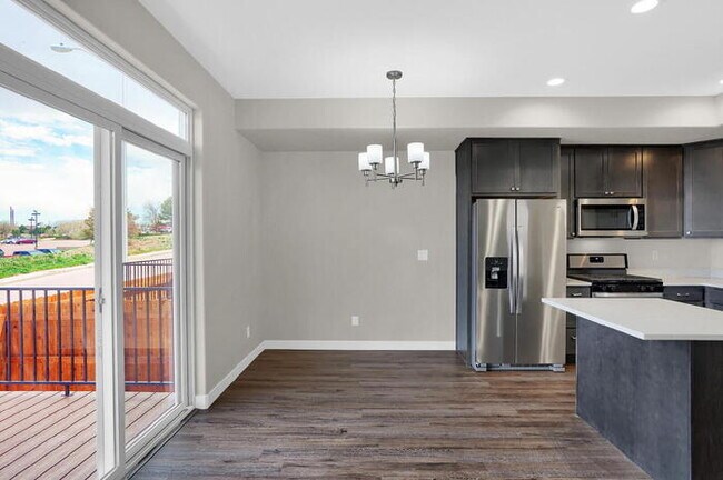 Building Photo - Spacious 3-Bedroom Home with Mountain Views and Open Layout in Central Colorado Springs