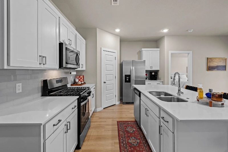 Building Photo - 2219 S 9th St