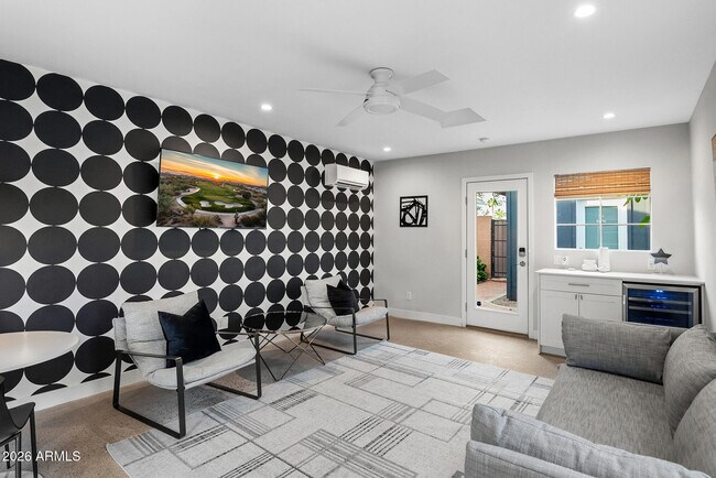 Building Photo - 7243 E Virginia Ave