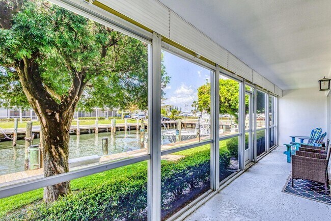 Building Photo - 68 Yacht Club Dr