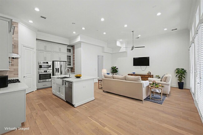 Building Photo - 2713 Kinsley Oaks Dr