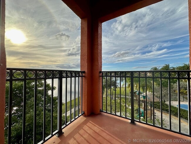 Building Photo - 4600 SW 160th Ave