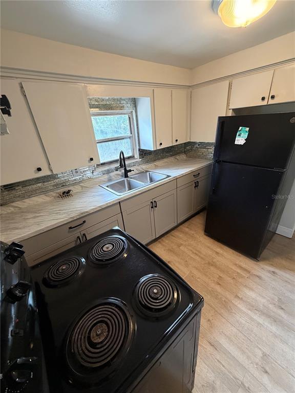 Building Photo - 443 McFall Ave