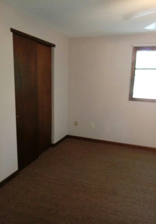 2nd bedroom - 10 W Pine Way