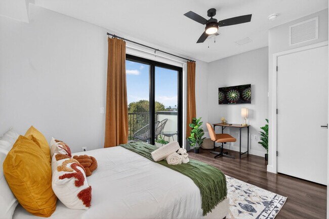 Building Photo - 4225 N 32nd Pl