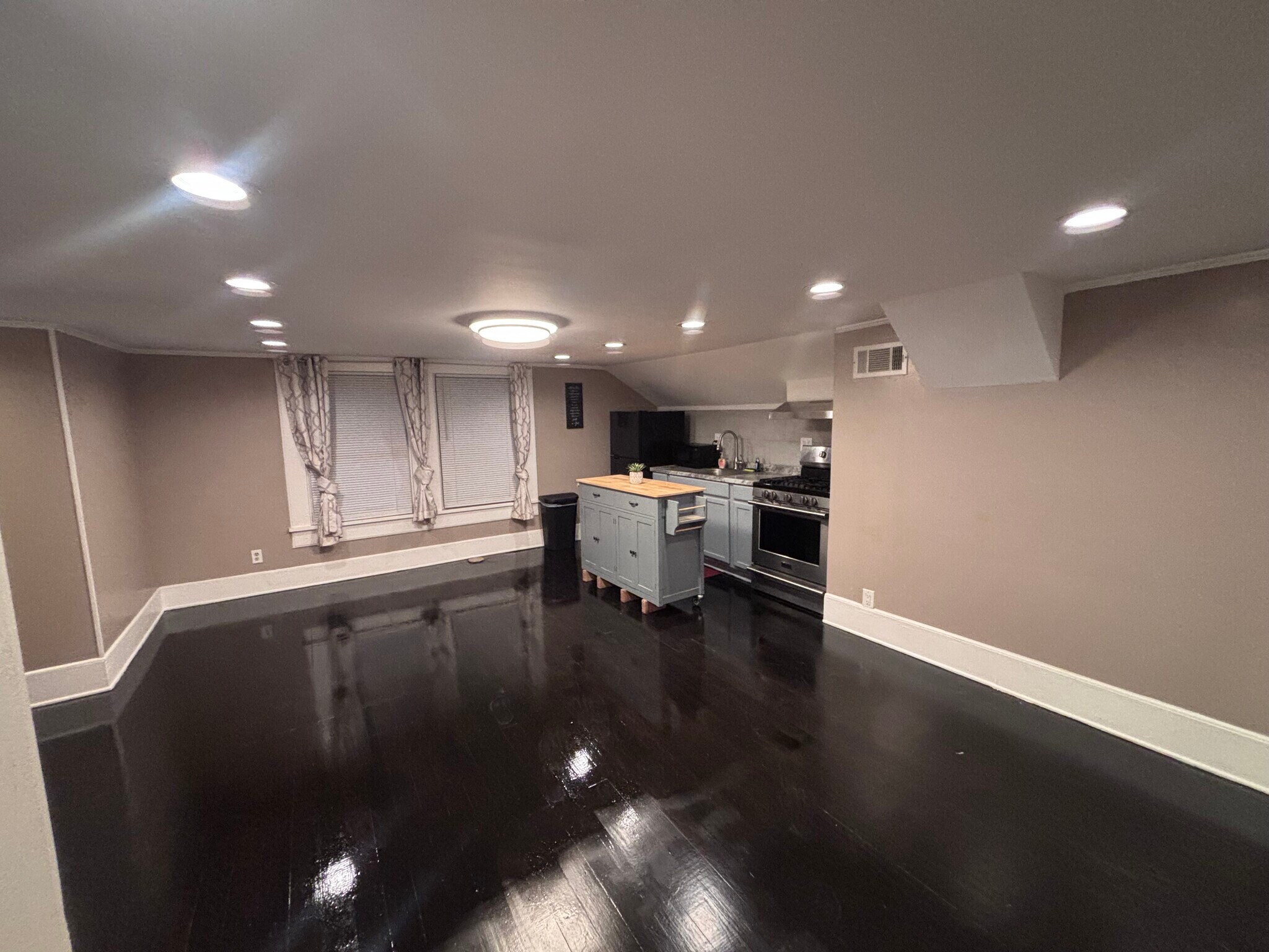 Building Photo - 104 Nouveau Ln