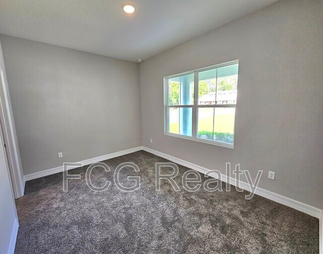 Building Photo - 11120 N Iron Dr