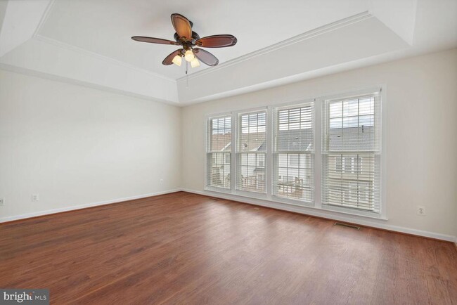 Building Photo - 15041 Clementine Way