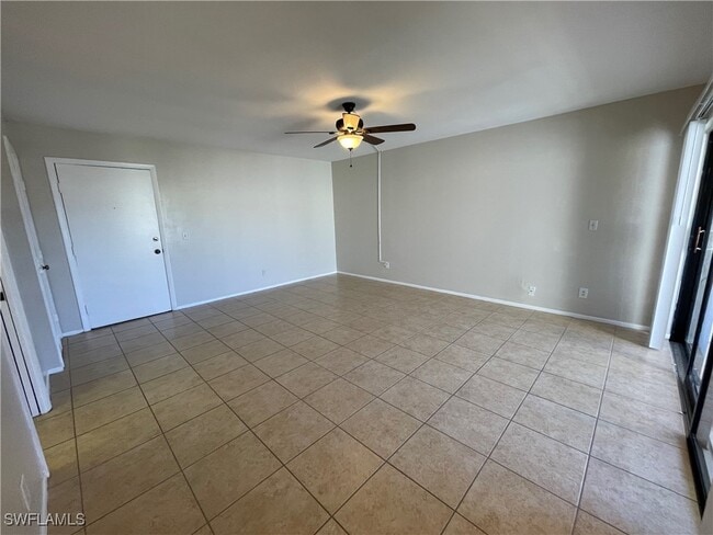 Building Photo - 3615 Boca Ciega Dr