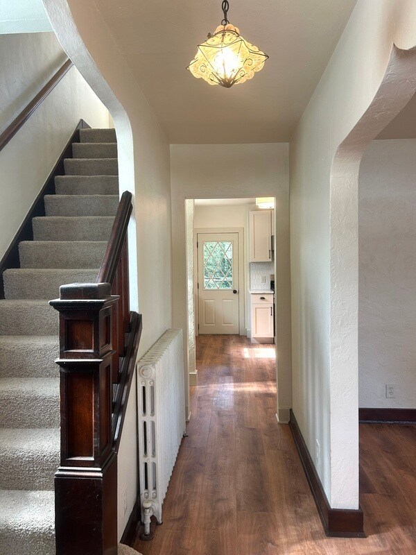 Building Photo - 114 Augusta St