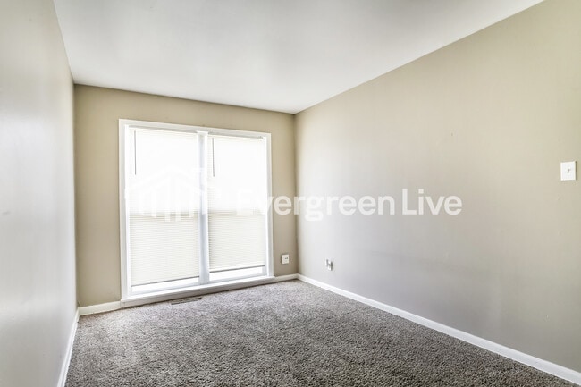 Building Photo - 1665 Shady Lane Rd