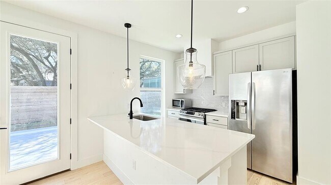 Building Photo - 3417 Elija St