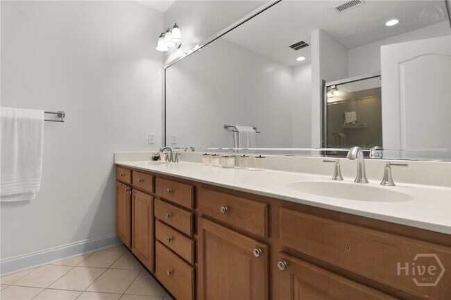 Building Photo - 411 Southbridge Blvd