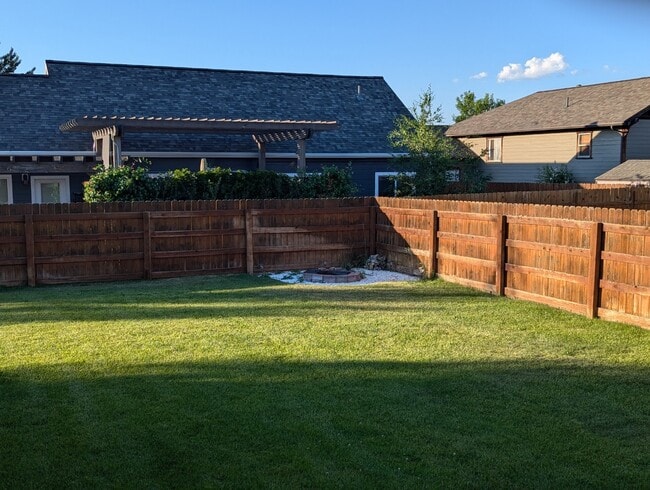 Building Photo - 145 Forest Grove Lane