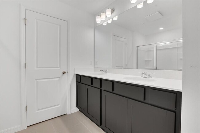 Building Photo - 4621 ORCHARD VIEW Aly