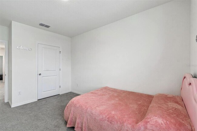 Building Photo - 5667 Chorleywood Ln