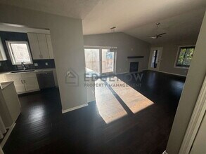 Building Photo - 2726 Sandstone Terrace NE