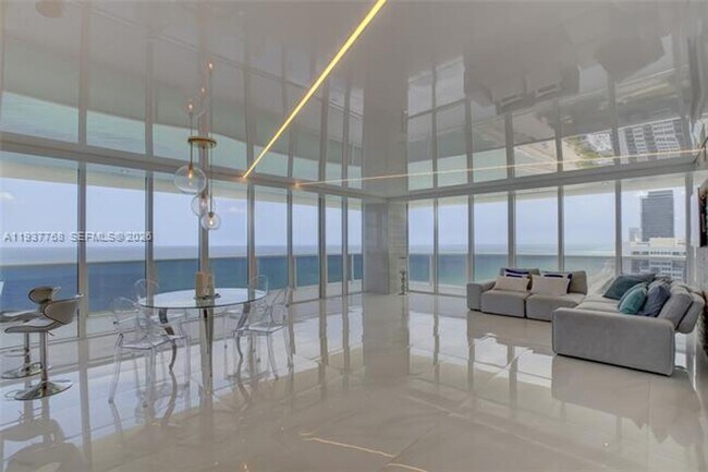 Building Photo - 1830 S Ocean Dr