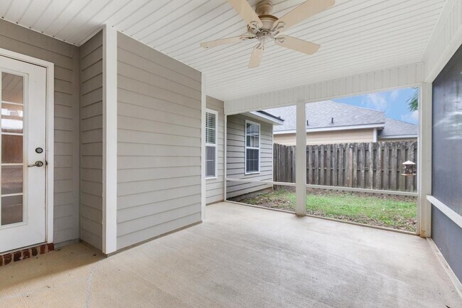 Building Photo - 2521 Heathrow Dr