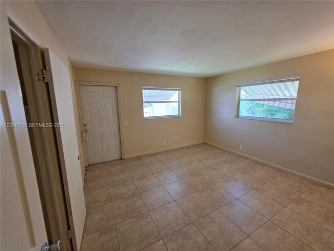 Building Photo - 6130 Funston St