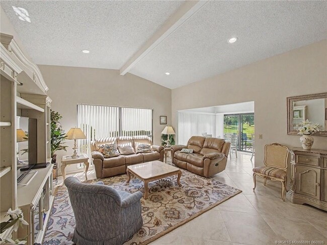 Building Photo - 3382 SW Bobalink Way