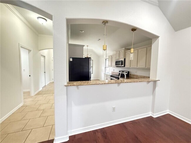 Building Photo - 3031 N Bentley Ridge