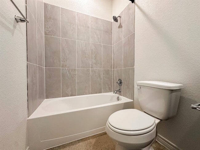 Building Photo - 8905 Ash Rd