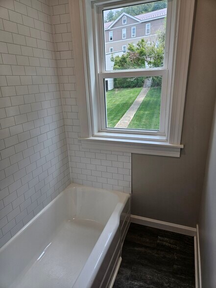 Building Photo - 269 Rexmont Rd