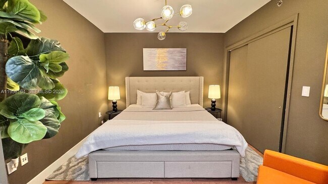 Building Photo - 1830 S Ocean Dr